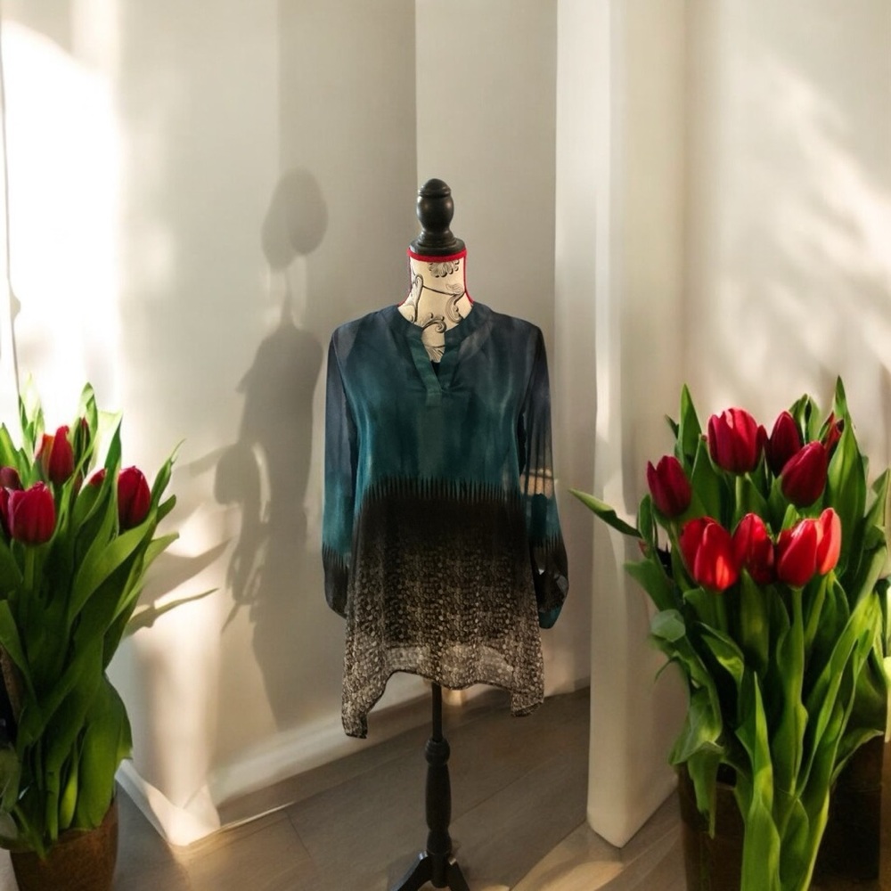 Women’s Blouse